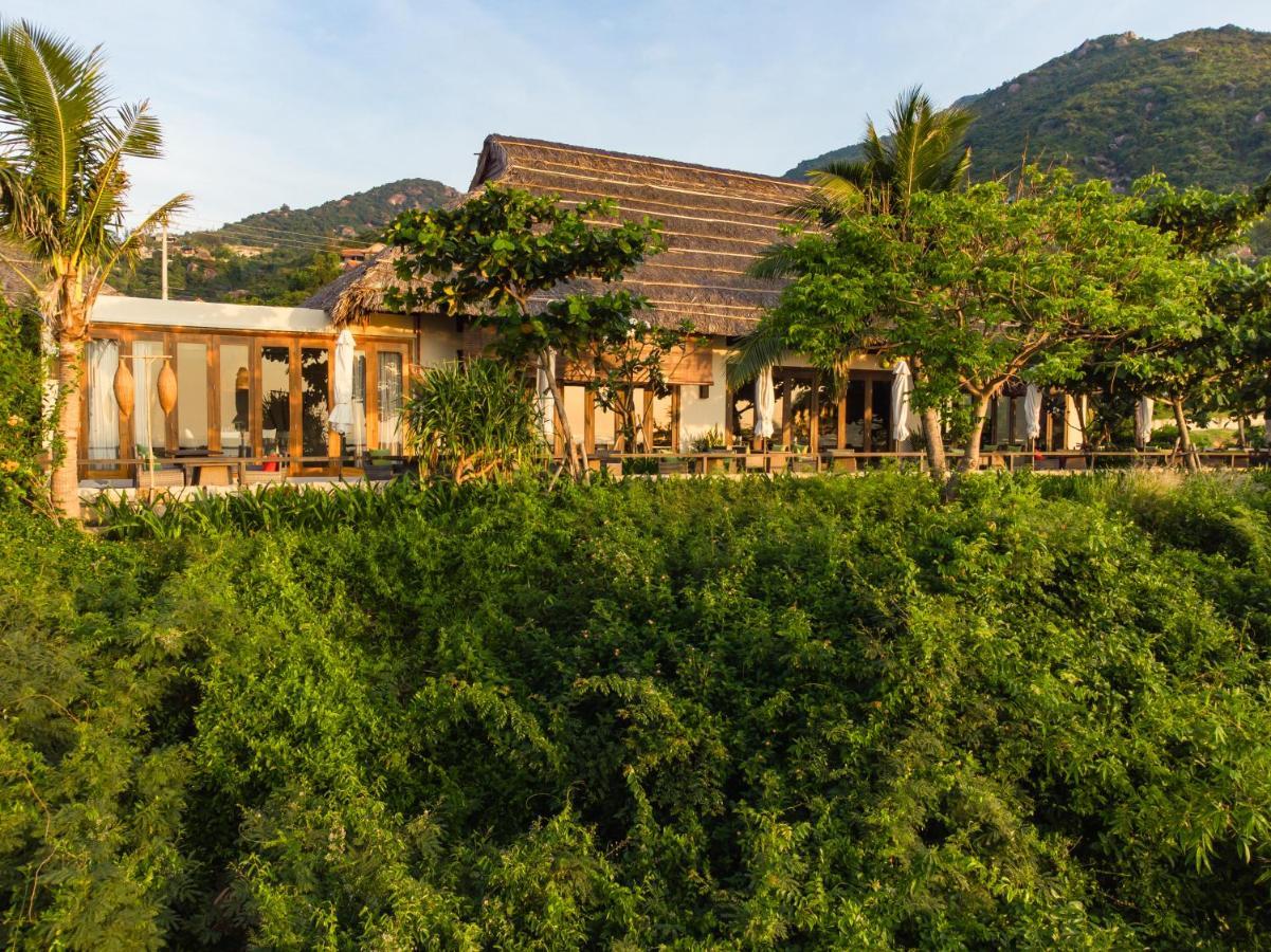 Crown Retreat Quy Nhon Resort Экстерьер фото