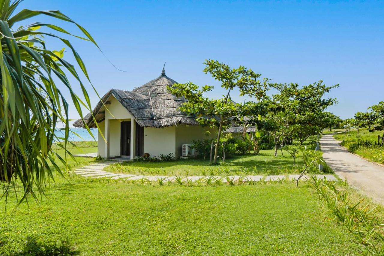 Crown Retreat Quy Nhon Resort Экстерьер фото